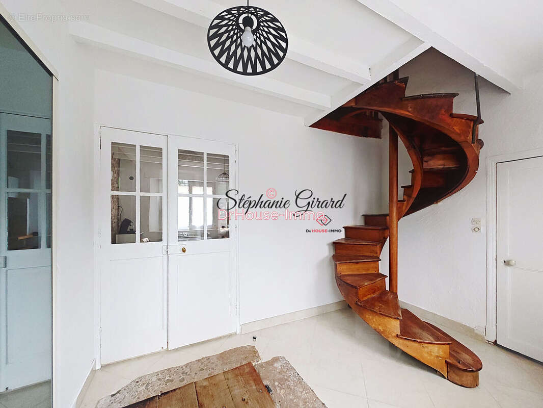 Maison 100 m² à Villamblain  - photo 8