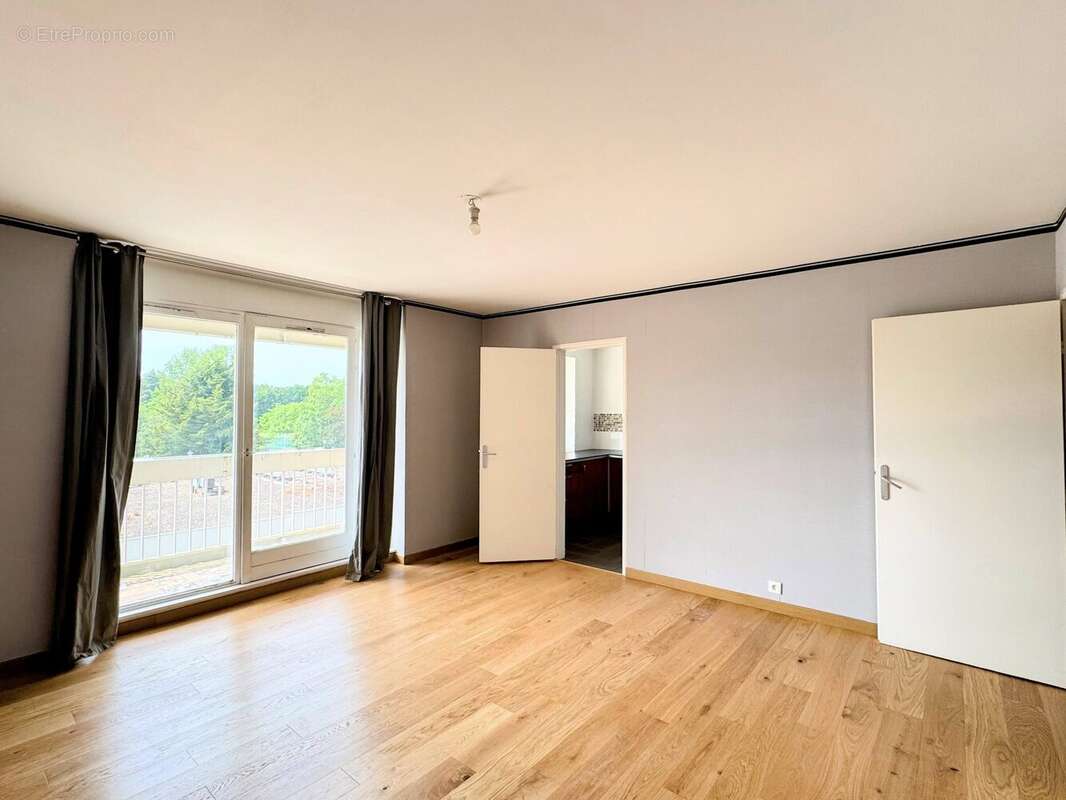 Appartement à ELANCOURT