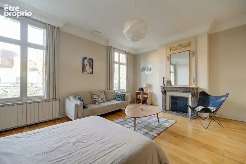 Tours (37000), Indre-et-Loire – Maison de caractère de 446 m², 10 pièces, 7 ch, dépendance, jardin, piscine - photo 14