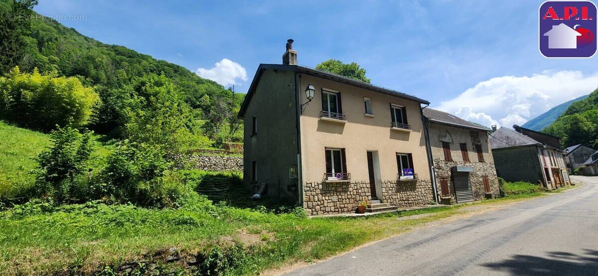 Maison à MASSAT