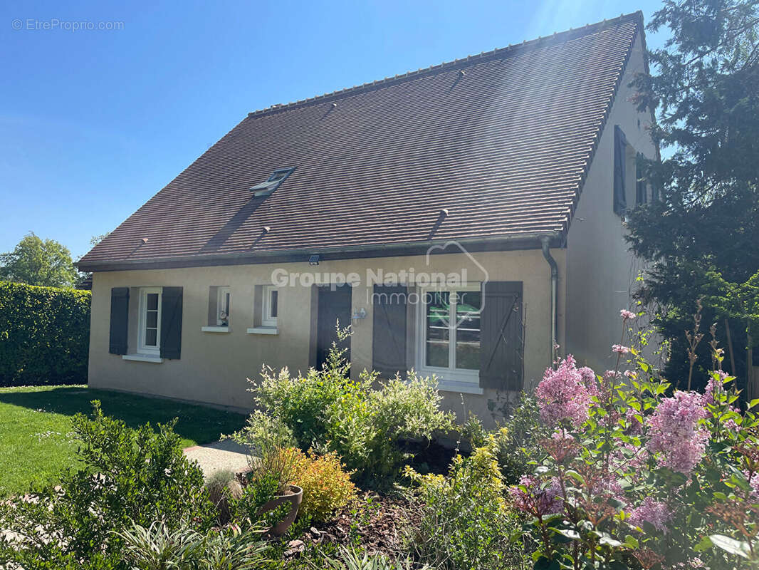 Maison à PIERREFONDS