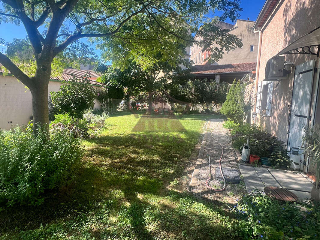 Maison à SAINT-AMBROIX