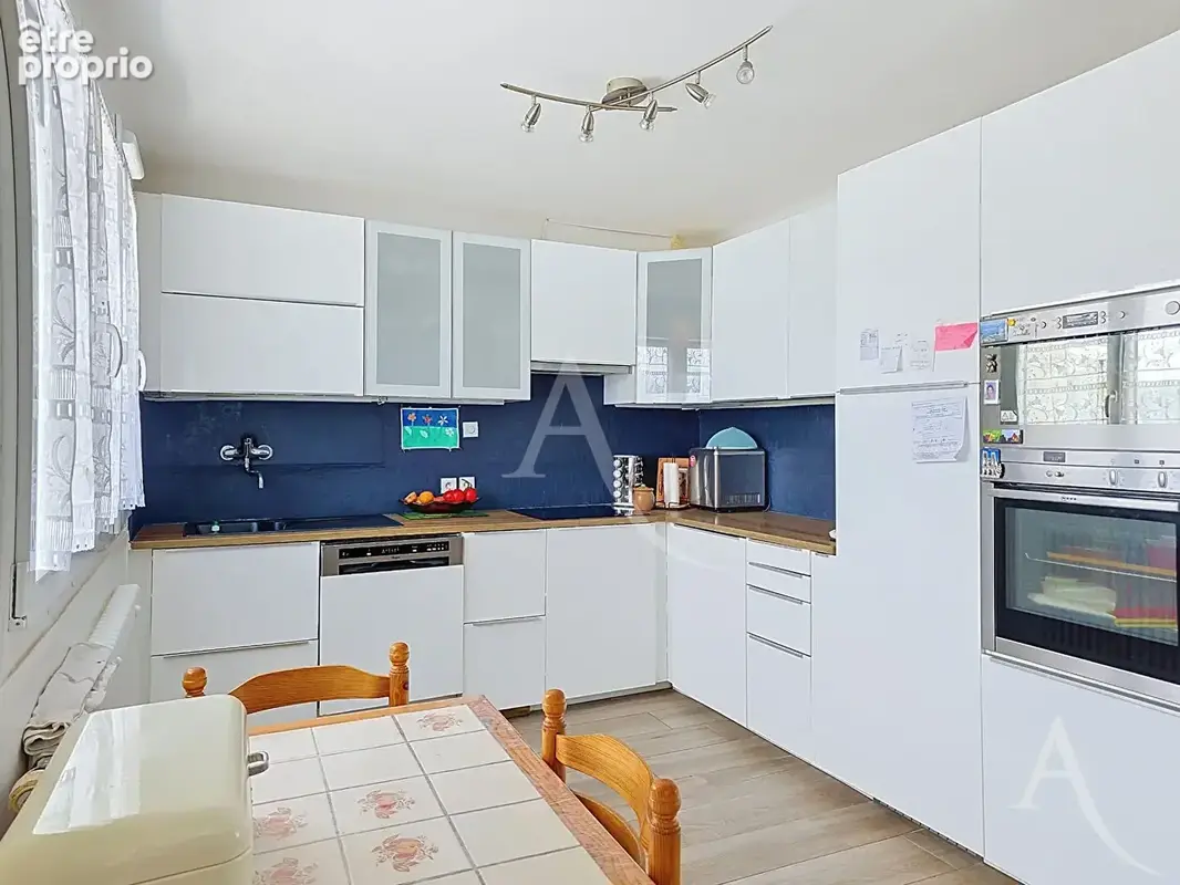 Maison à mantes la jolie Gare- Centre Ville, de 3 chambres sur S/Sol total, 641m² de terrain avec dépendance aménagée - photo 2