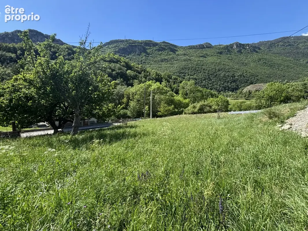 Terrain constructible proche Notre-Dame-du-Pré - photo 1