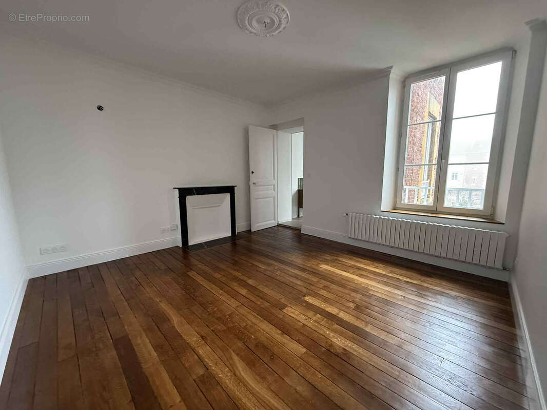 Appartement à CHARLEVILLE-MEZIERES