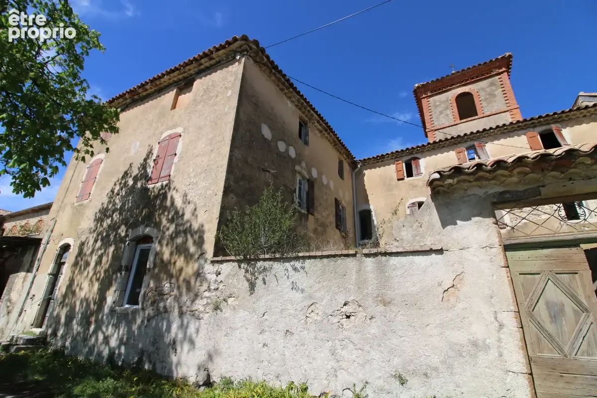 Mas de 2500 m2 sur 26 hectares. - photo 44
