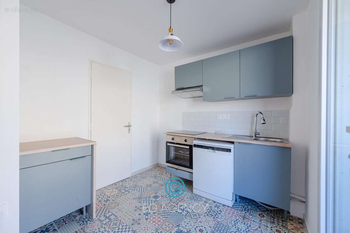 Appartement 46 m² à Marseille-2e  - photo 3