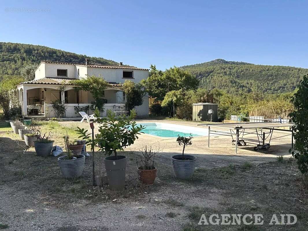 Maison à CUGES-LES-PINS