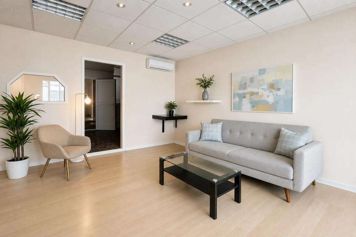 Maison de 5 pièces - 108 m²  en vente à La Châtre - photo 12