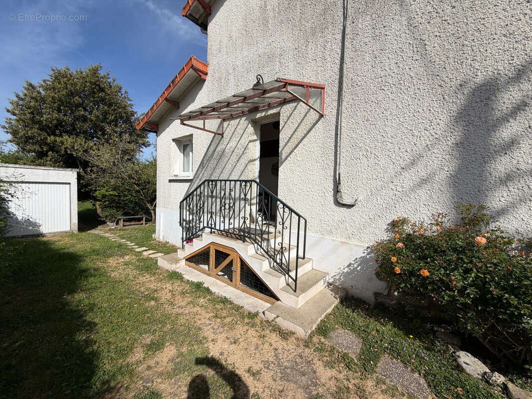 Maison à CHATELLERAULT