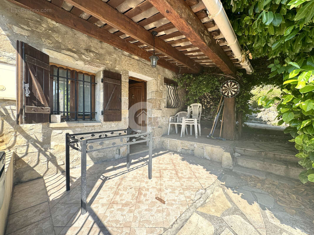 Maison de village - Les Sausses - Terrain de 46m2 - photo 12