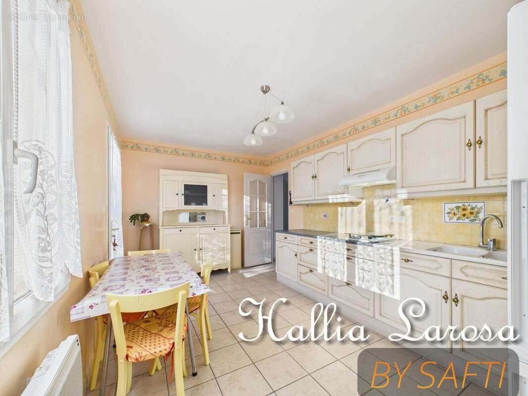 Photo 4 - Maison à LATHUS-SAINT-REMY