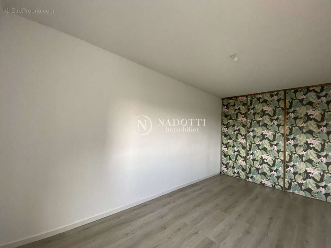 Vaste Appartement lumineux Cavaillon 4 pièce(s) 92 m2 - photo 4