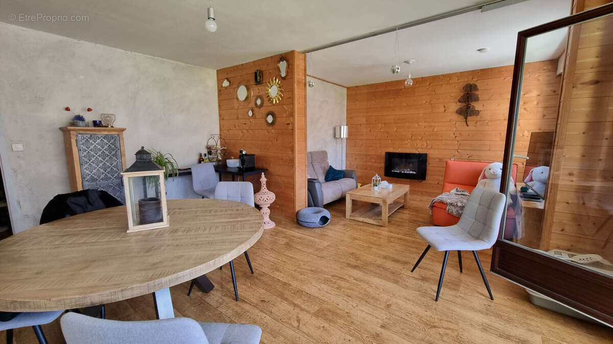 Appartement à CLUSES