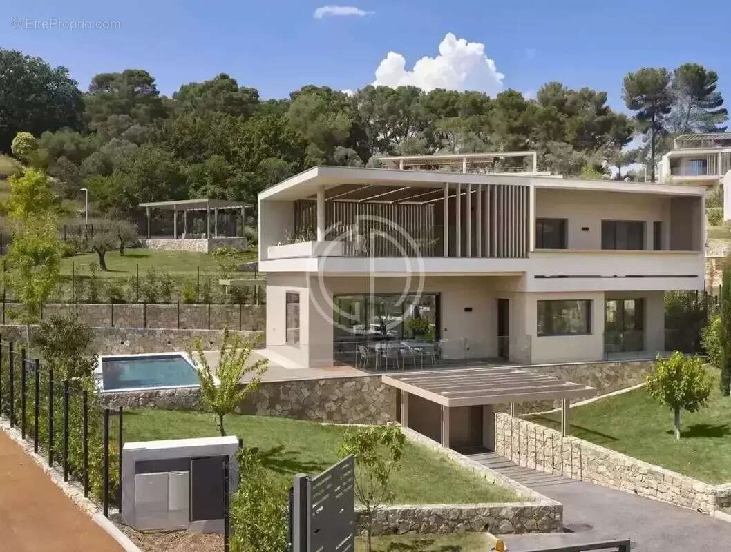 Maison à MOUGINS