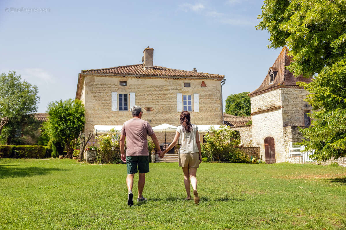 Maison à DONNAZAC