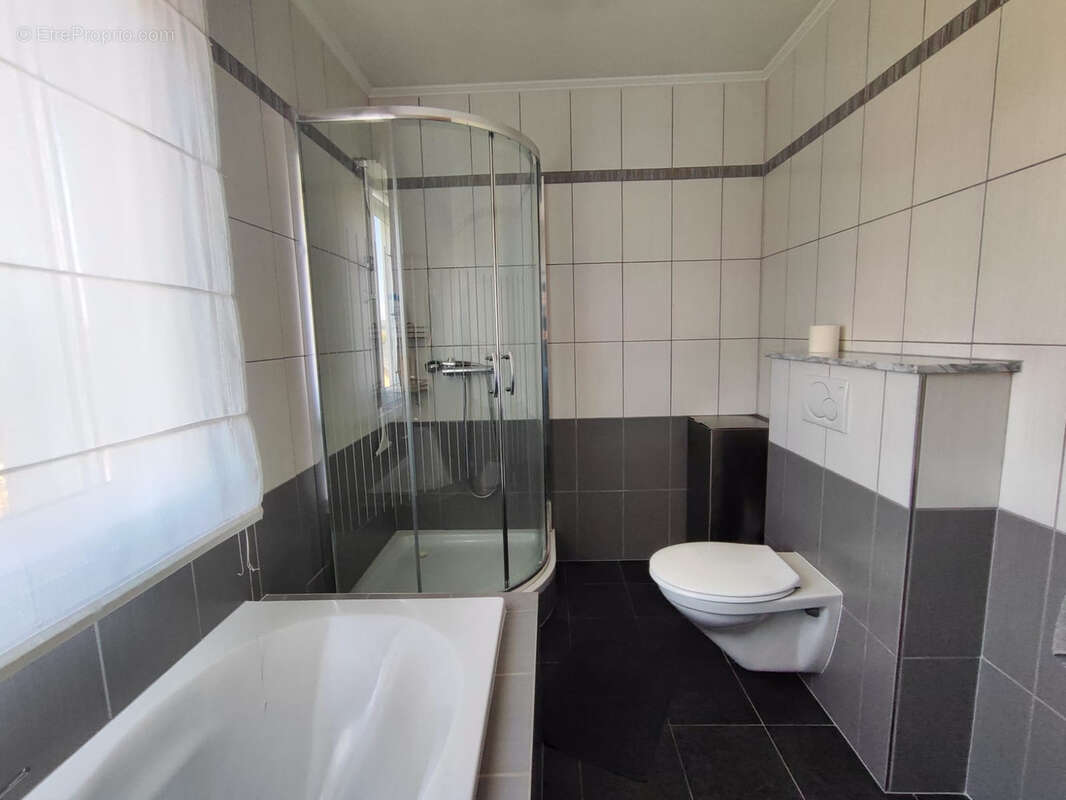 Maison à ROUSSY-LE-VILLAGE