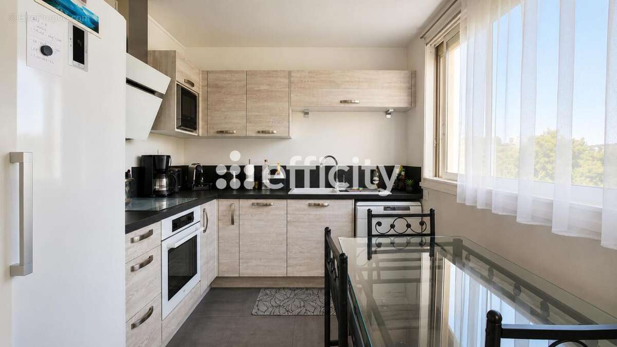 Appartement à MARSEILLE-11E