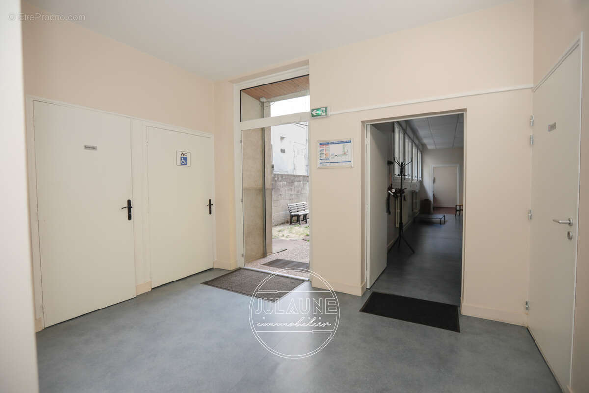 Immeuble de rapport aux multiples possibilités   Secteur Gare des Charentes - photo 45