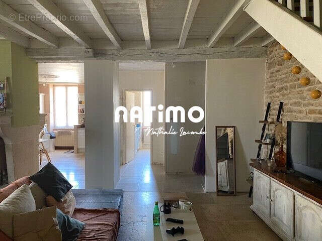 Maison à MONTIGNY-MONTFORT