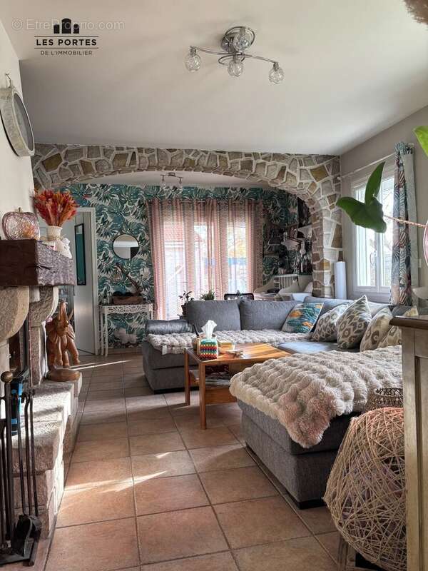 Maison à MOIGNY-SUR-ECOLE