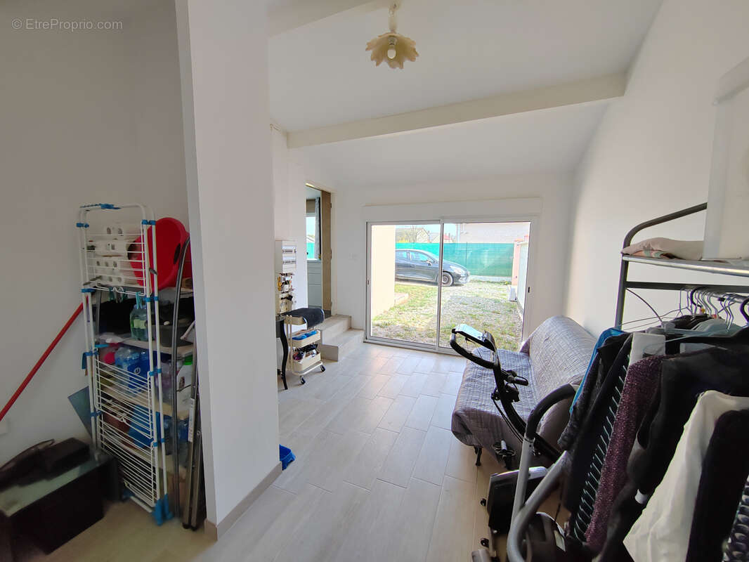 Maison à SAINT-CLAR-DE-RIVIERE