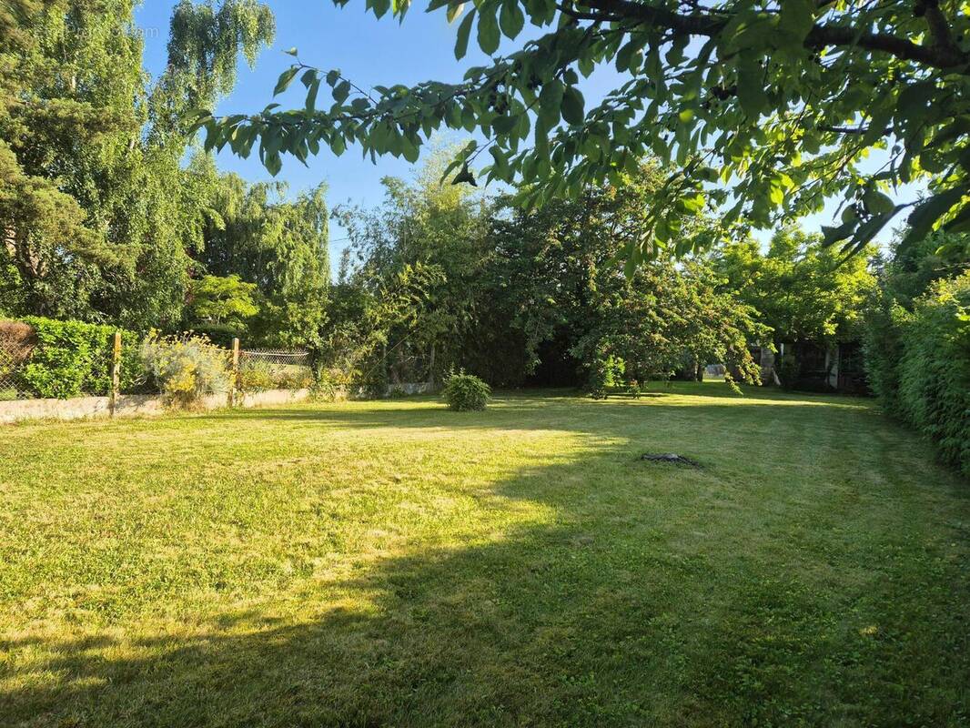 Photo 1 - Terrain à BONNIERES-SUR-SEINE