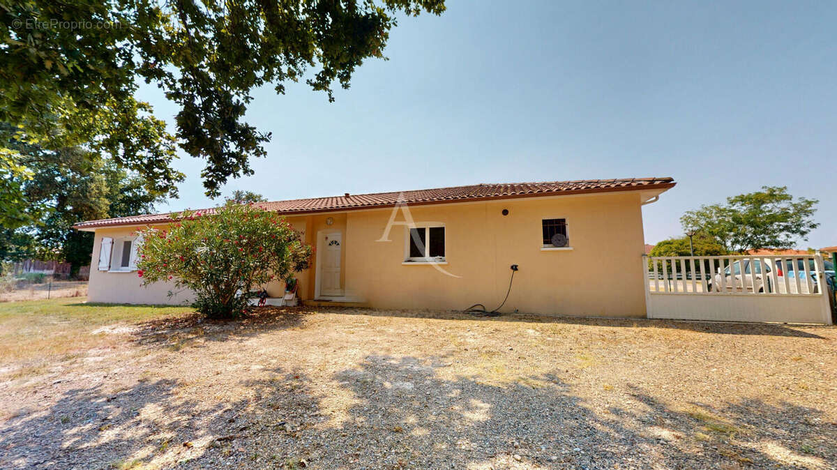 Maison Familiale . Cazeres sur l' Adour - photo 2