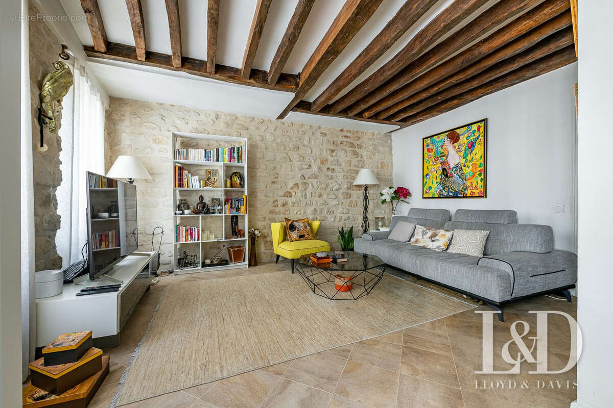 Appartement à PARIS-8E