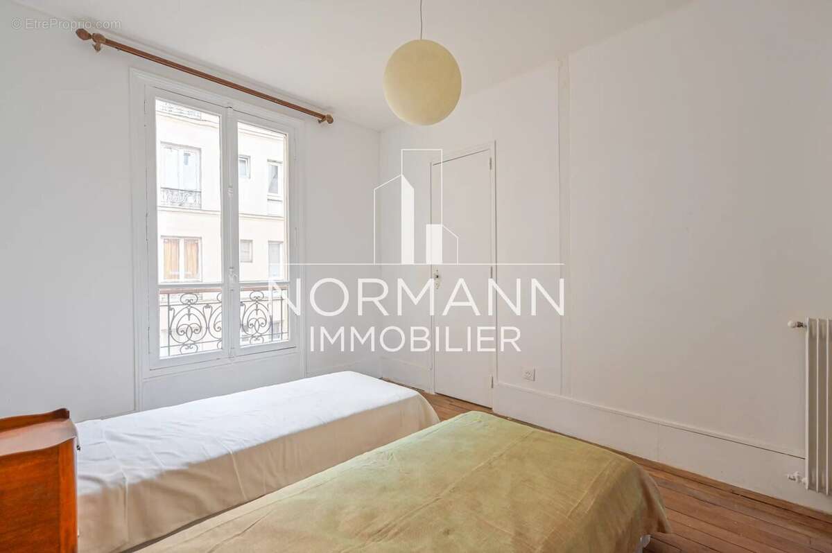 Appartement à PARIS-14E