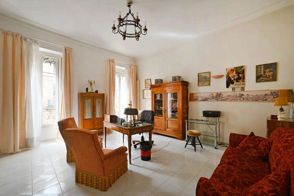Appartement à NIMES