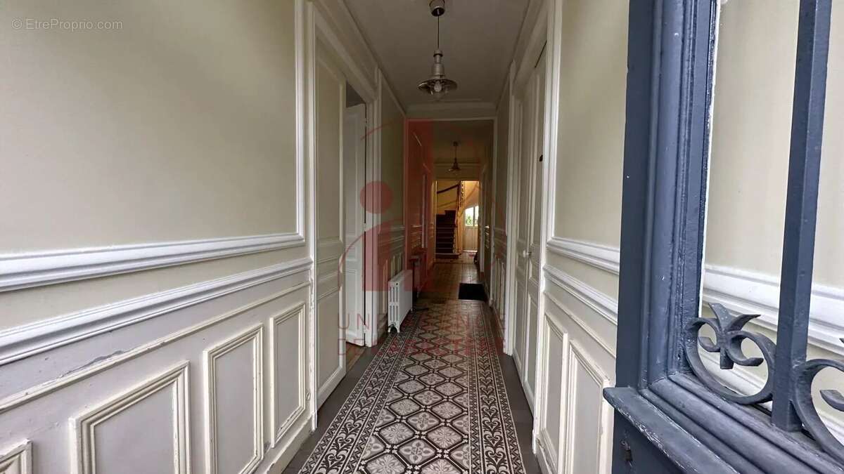 Maison à FONTAINEBLEAU