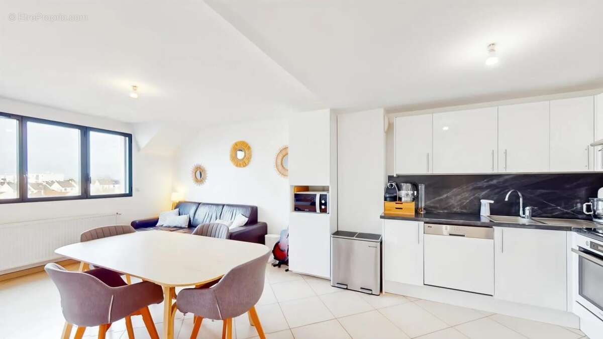 Appartement à SARTROUVILLE