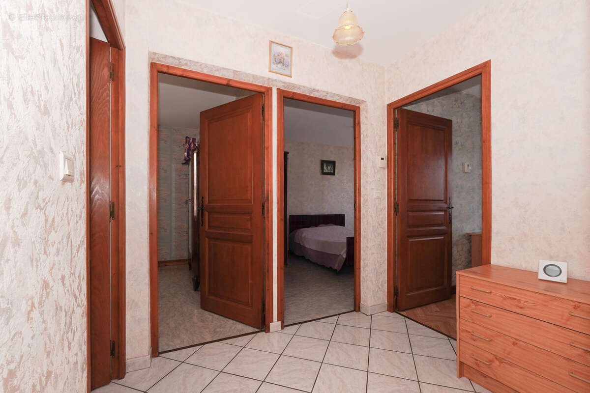 Maison à PONT-DU-CHATEAU