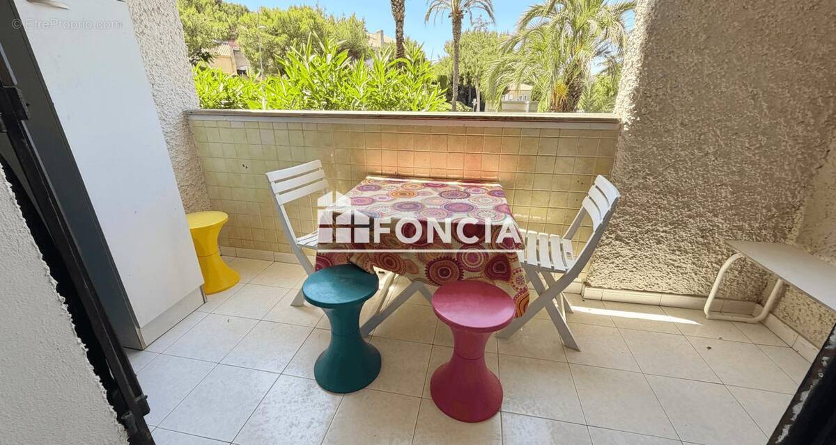 Appartement à SAINT-CYR-SUR-MER