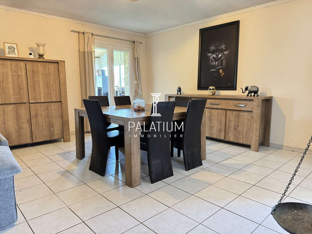 Maison à VINON-SUR-VERDON