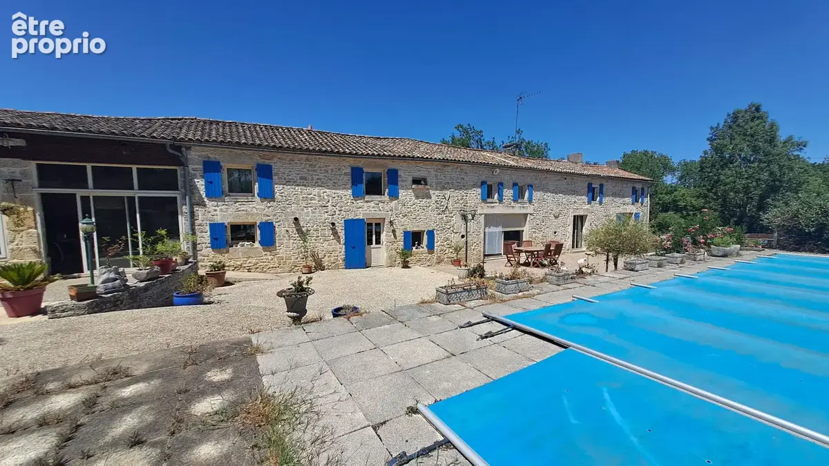Maison 9 pièces 253 m² à vendre à Germond-Rouvre (79220) - photo 5