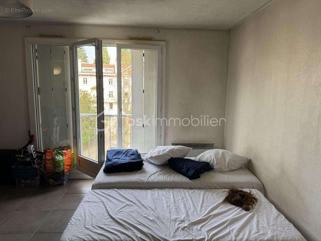 Investissement locatif – studio vendu loué + parking - photo 2