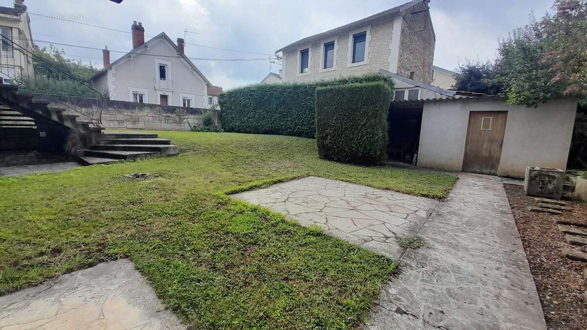Appartement 244 m² à Perigueux  - photo 3