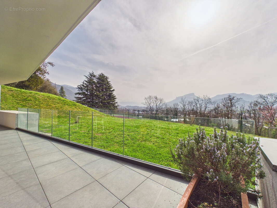 Appartement à SAINT-ALBAN-LEYSSE