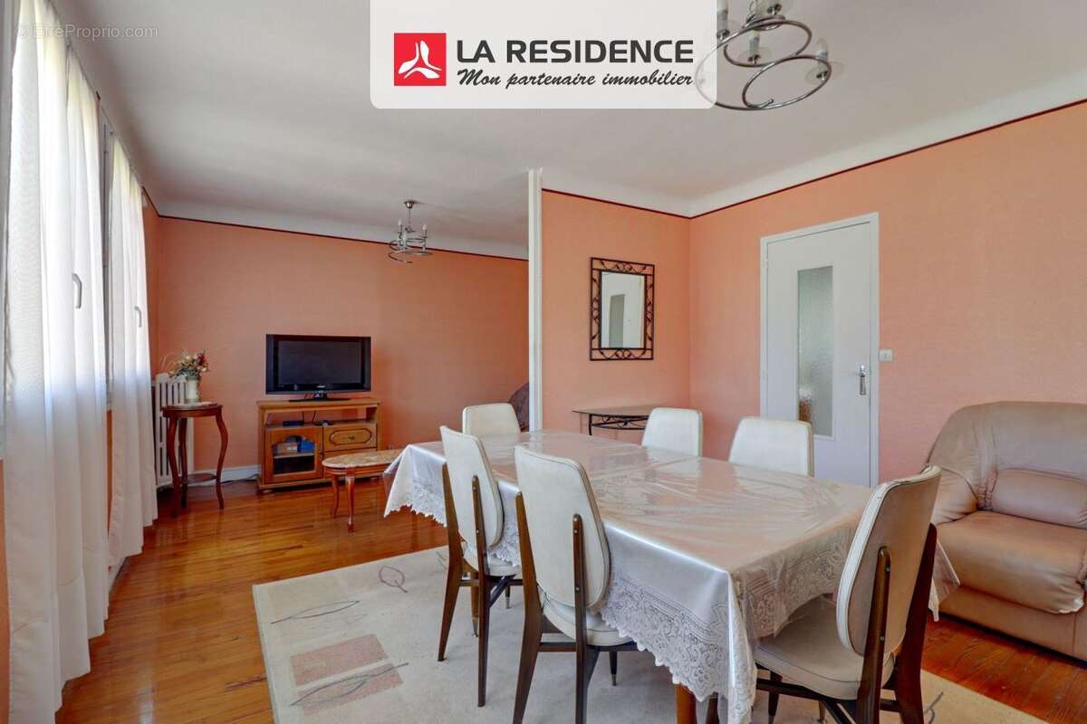 Maison à AULNAY-SUR-MAULDRE