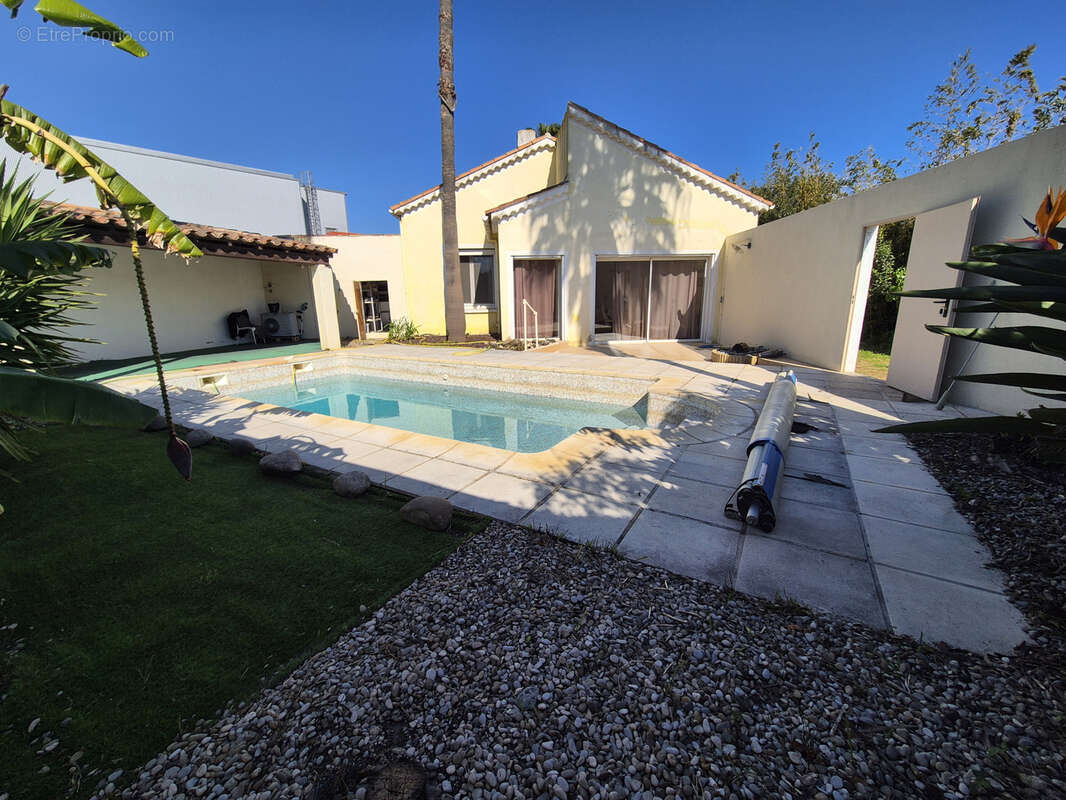 Maison à HYERES
