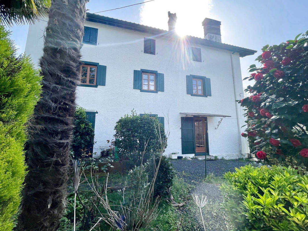 Photo 1 - Maison à SAINT-ETIENNE-DE-BAIGORRY