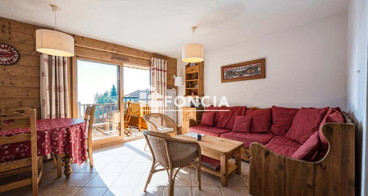 Appartement à CREST-VOLAND