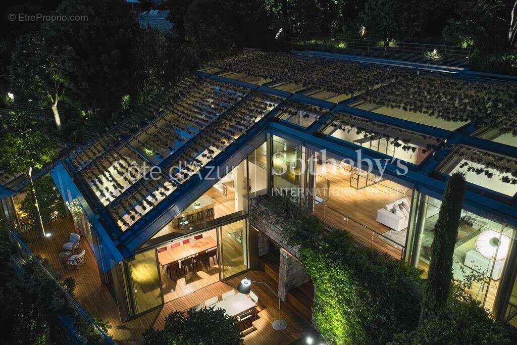 Maison à SAINT-JEAN-CAP-FERRAT