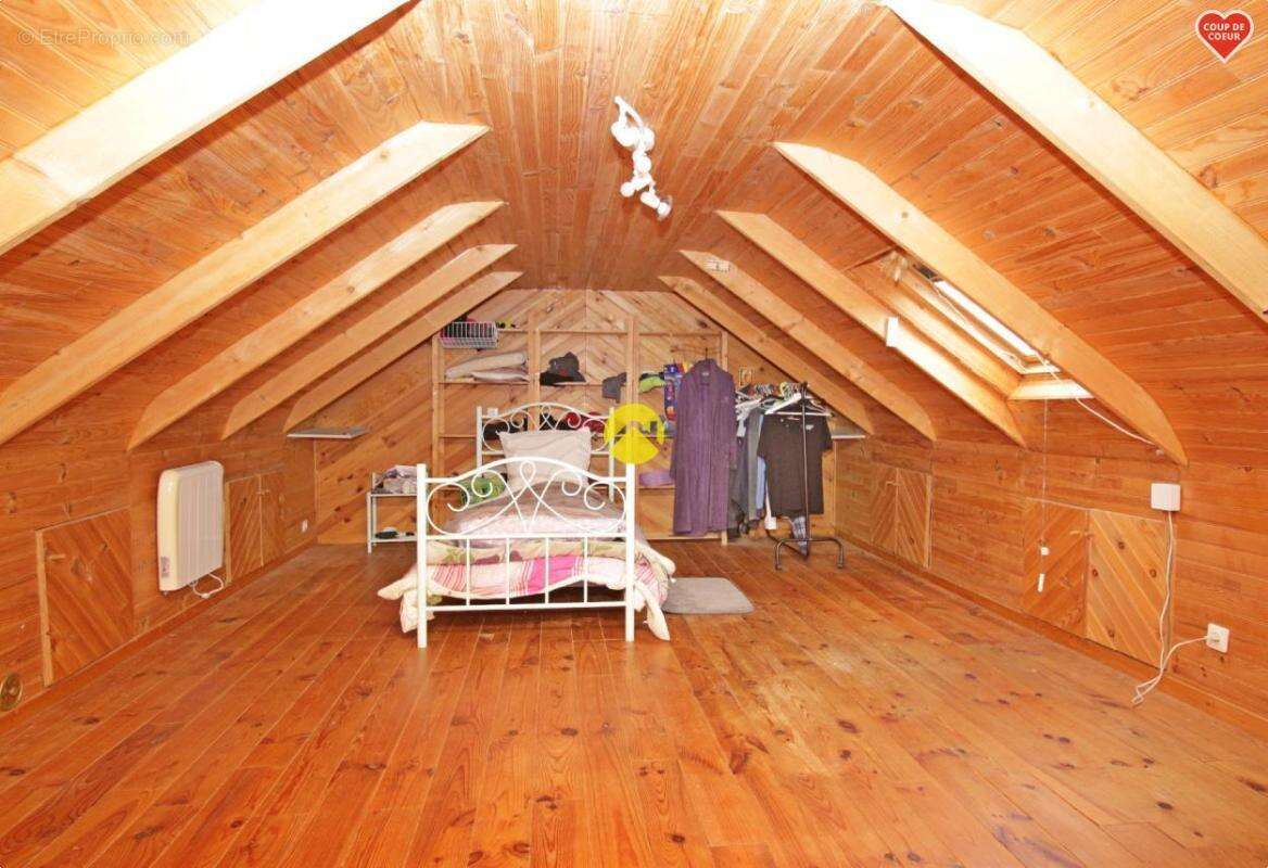 Maison à NERIS-LES-BAINS