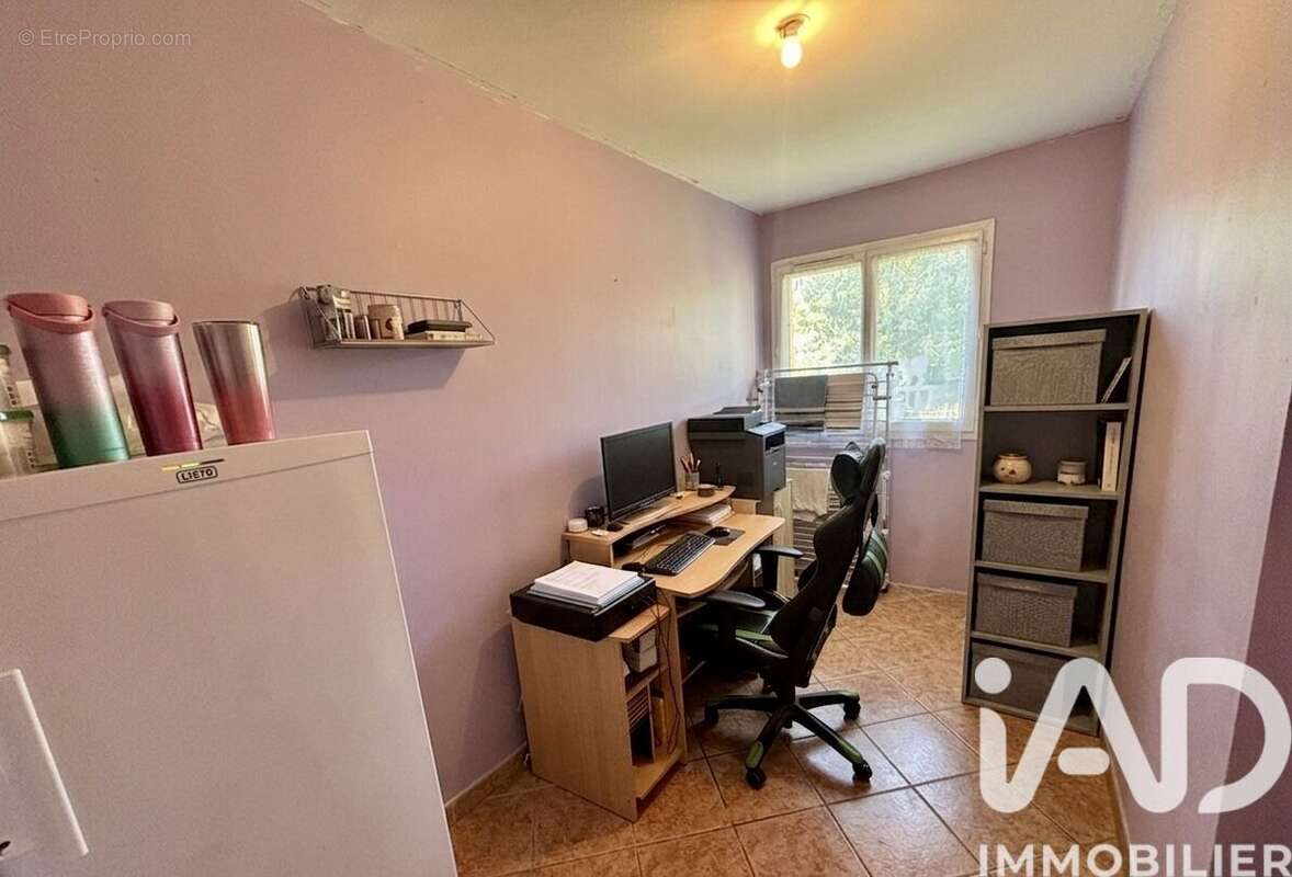 Maison 129 m² à Saint-Seurin-De-Bourg  - photo 9