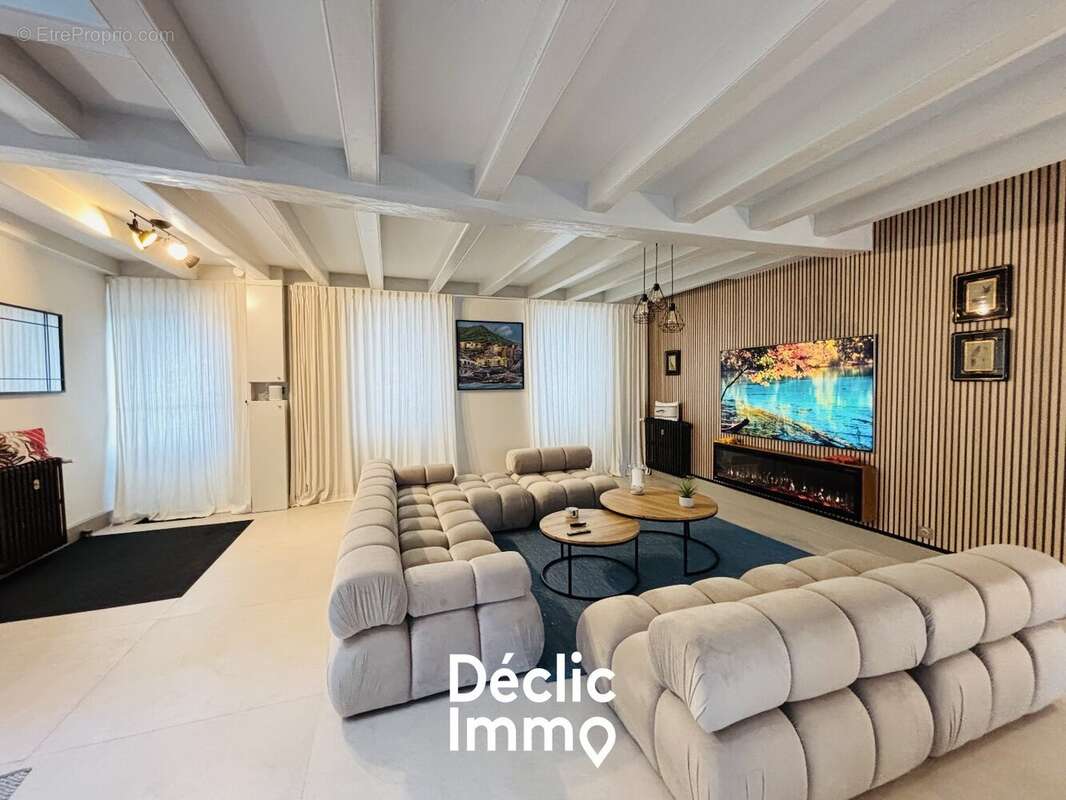 Quand l'exception devient adresse : maison au Mail avec jardin et studio indépendant - photo 4