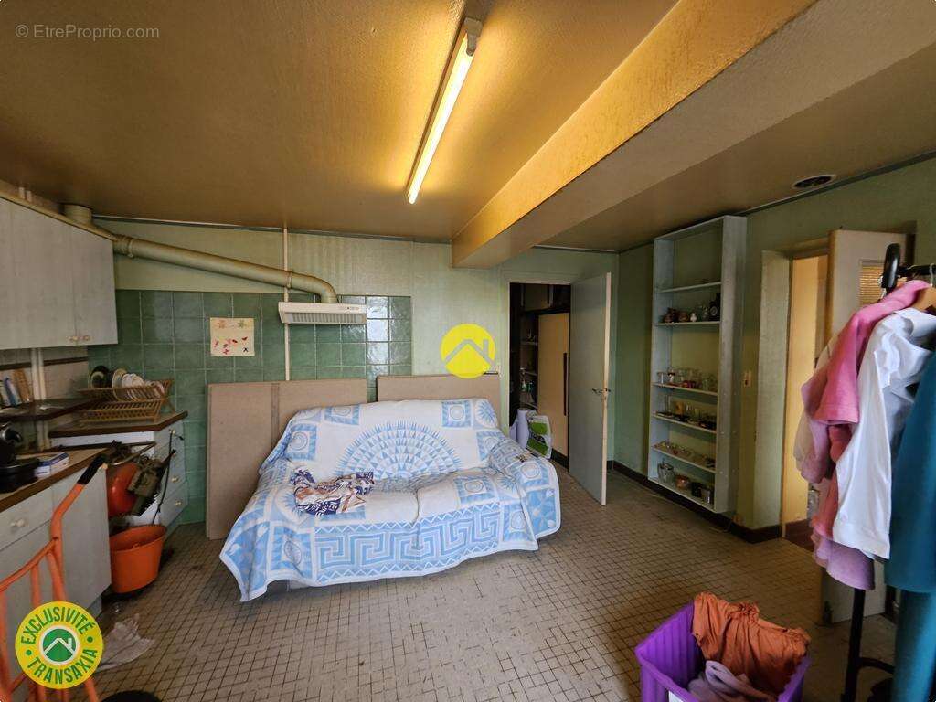 Maison à JUSSY-LE-CHAUDRIER