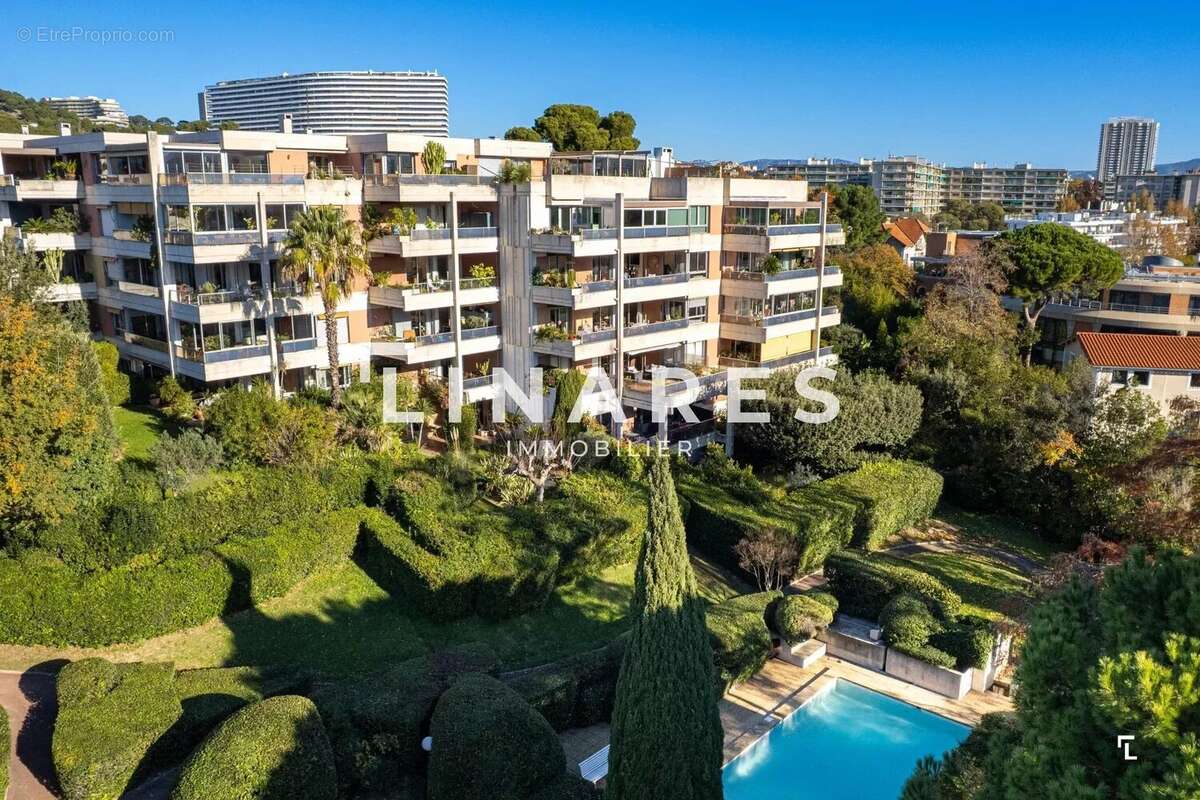 Appartement à MARSEILLE-8E